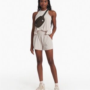 Vuori Villa Short in Beach Sand 🌸 Size XS 🌸 Like New